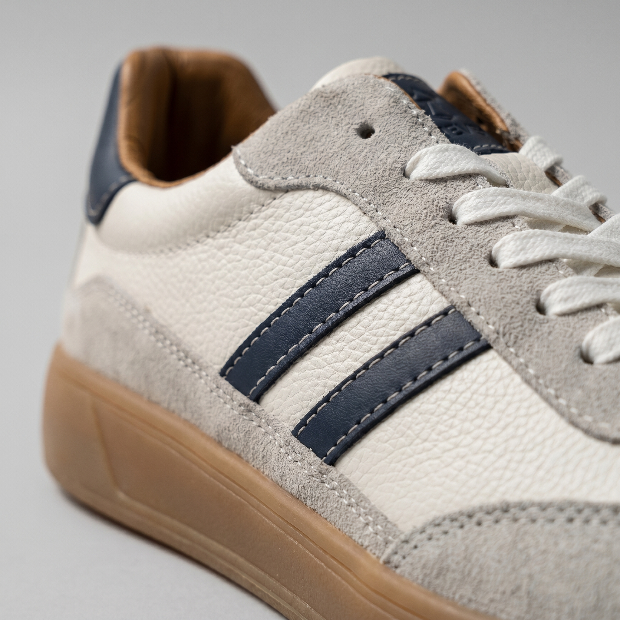 Men's Retro Casual Sneakers | Classic Everyday Comfort